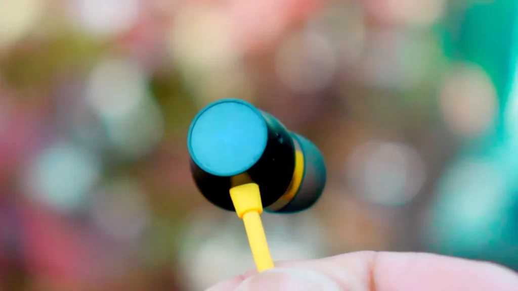 13.6mm driver wireless earphones
